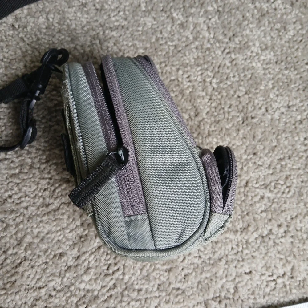 Sony Cyber-shot Compact Digital Camera Case Gray Padded Pouch Strap